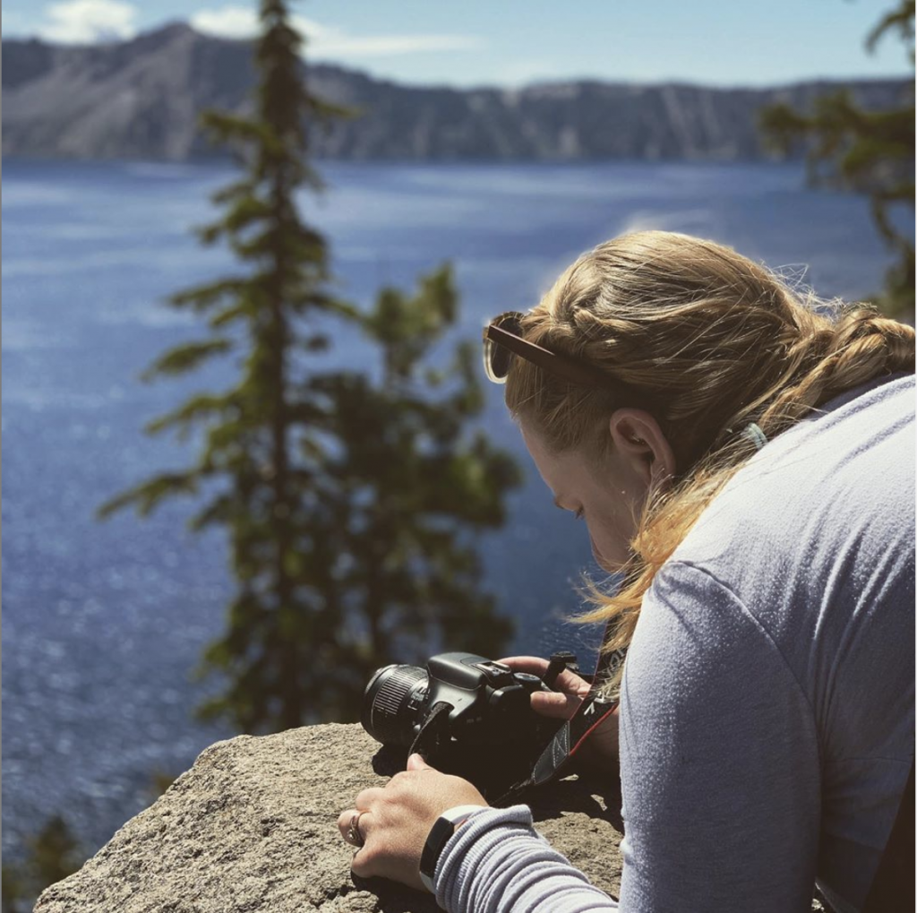 me camera crater lake