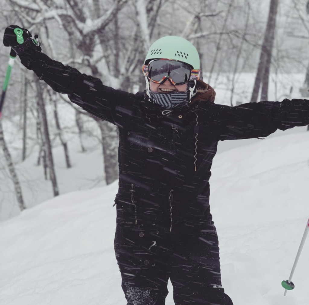 skiing me